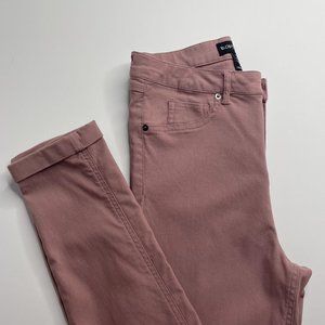 BLUSH PINK CROPPED JEANS / JEGGINGS